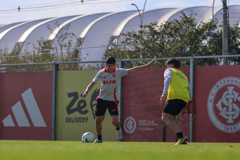 Pelo Brasileirão, Colorado enfrenta o Flamengo